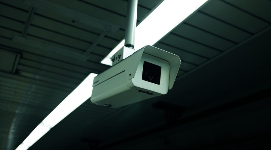 Comment_et_pourquoi_utiliser_la_vidéosurveillance_dans_son_entreprise_?
