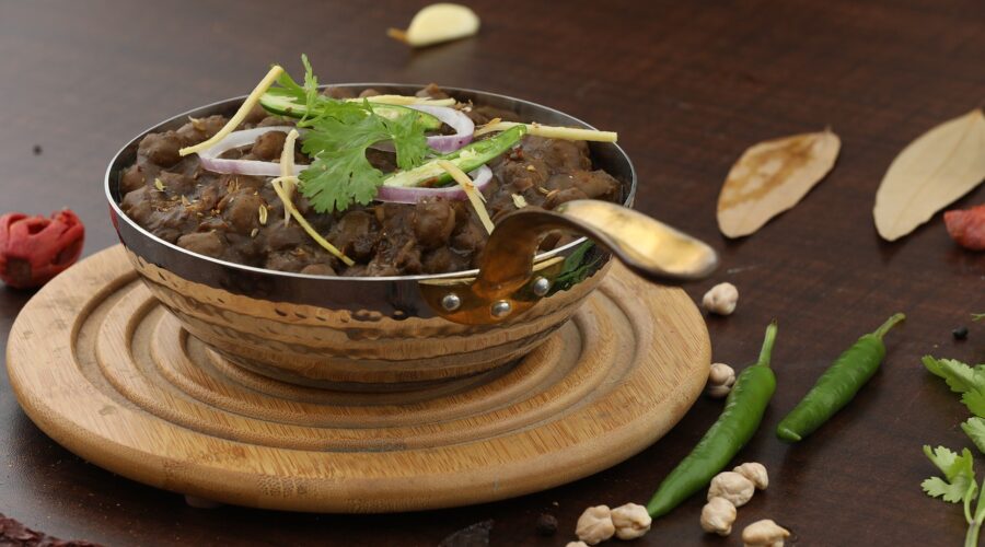 L_innovation_High_Tech_dans_la_cuisine_moléculaire_:_le_futur_de_la_gastronomie